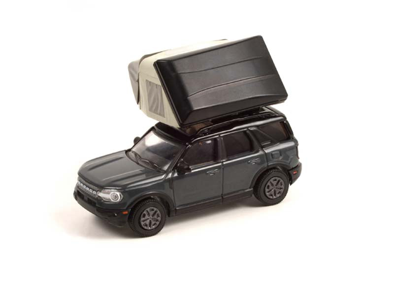 CHASE 2021 Ford Bronco Sport w/ Modern Rooftop Tent (The Great Outdoors) Series 1 Diecast 1:64 Scale Model - Greenlight 38010F