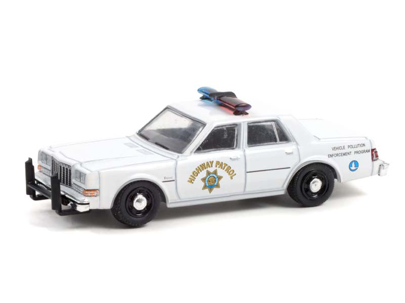 1988 Dodge Diplomat - California Highway Patrol Vehicle Pollution Enforcement (Hot Pursuit) Series 39 Diecast 1:64 Scale Model - Greenlight 42970C