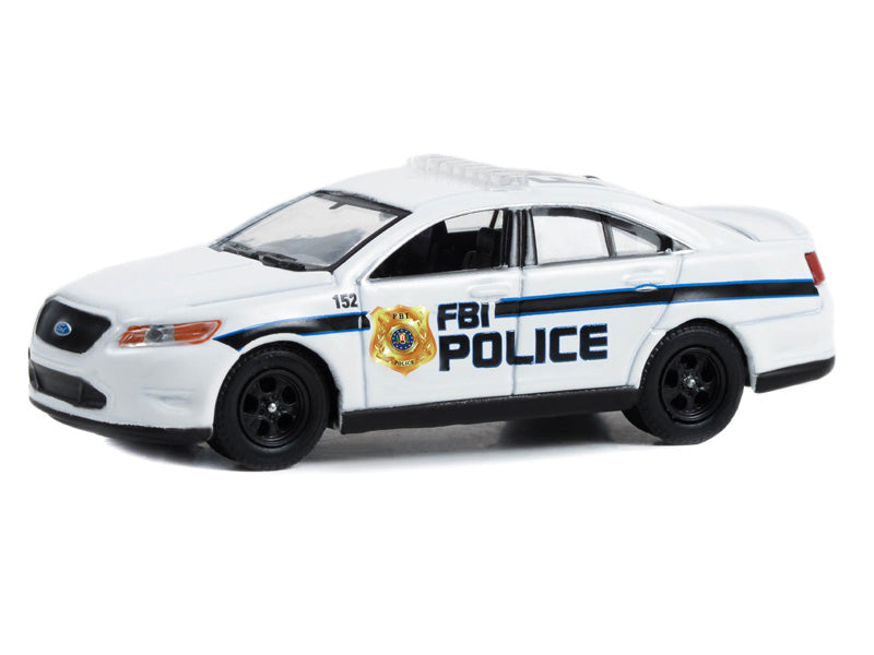 PRE-ORDER 2013 Ford Taurus Police Interceptor (Hot Pursuit Special Edition) - FBI Police Diecast 1:64 Scale Model - Greenlight 43025C
