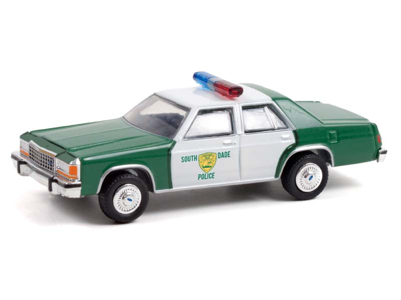 CHASE 1983 Ford LTD Crown Victoria Miami Police Department - Ace Ventura: Pet Detective (Hollywood) Series 33 Diecast 1:64 Scale Model - Greenlight 44930B