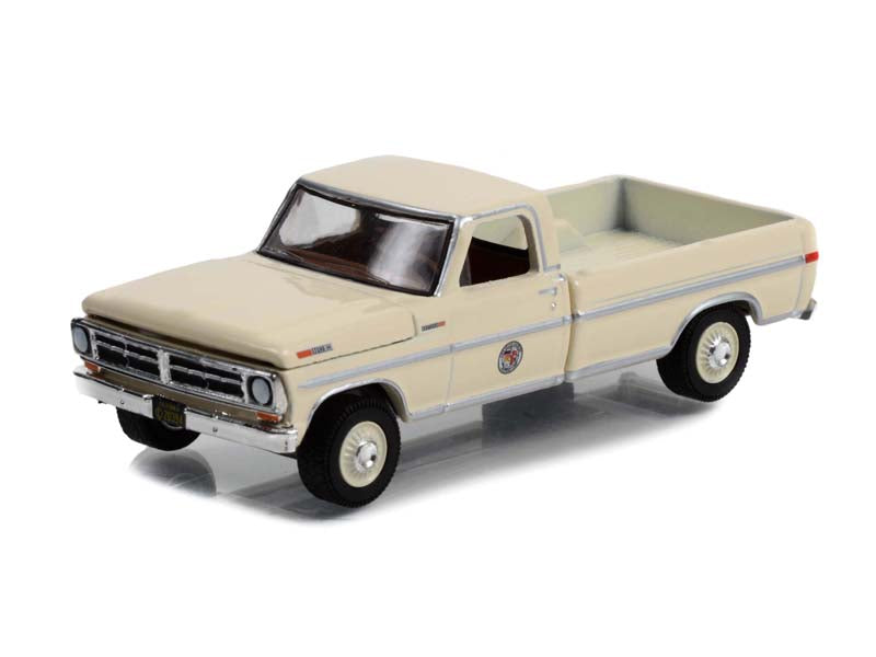 1972 Ford F-250 Camper Special - Fall Guy Stuntman Association (Hollywood) Special Edition Diecast 1:64 Scale Model - Greenlight 44965C