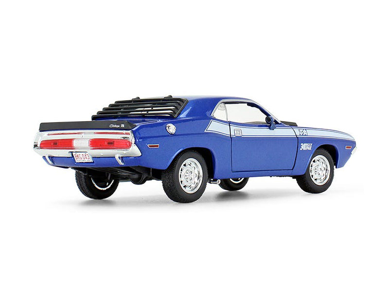 1970 Dodge Challenger 340 Six Pack 1:24 Scale Diecast Model Car - First Gear 49-3173
