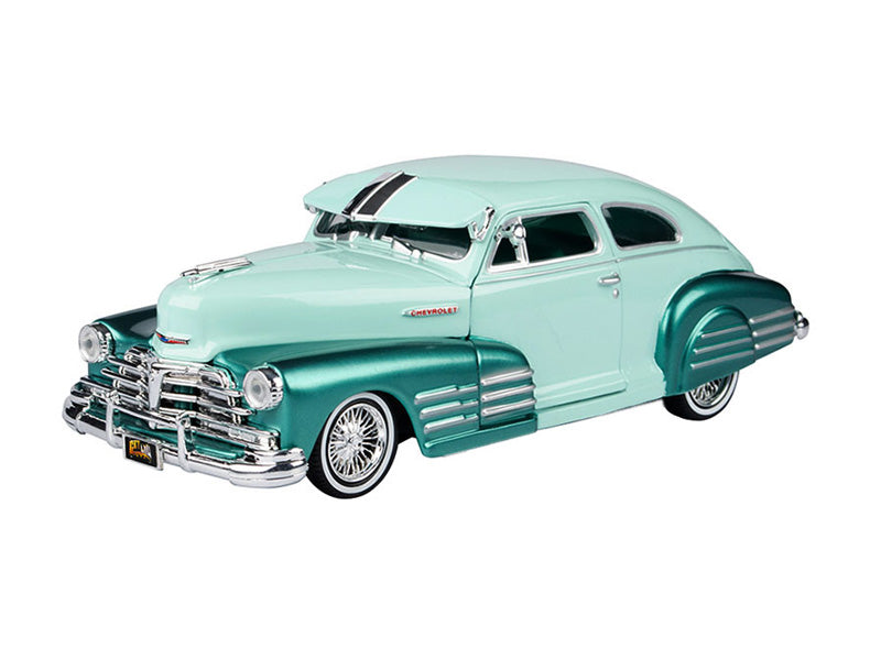 1948 Chevrolet Aereosedan Fleetside Lowrider - Two Tone Green (Get Low) Diecast 1:24 Scale Model - Motormax 79027GRN